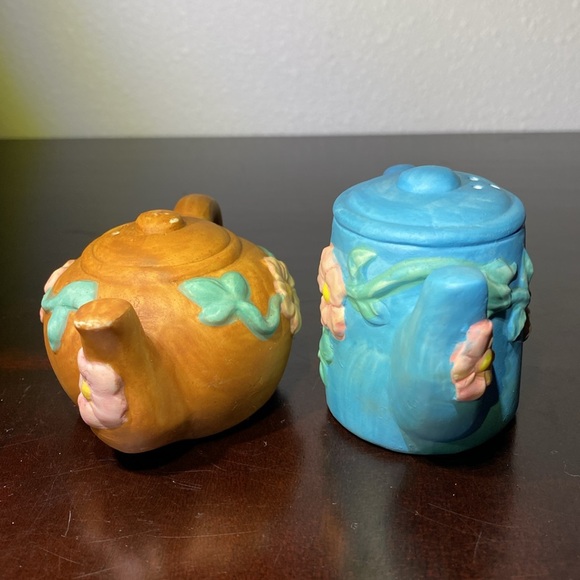 Vintage 1992 Albert Price Stoneware Floral Teapots Salt and Pepper Shakers - Picture 6 of 14